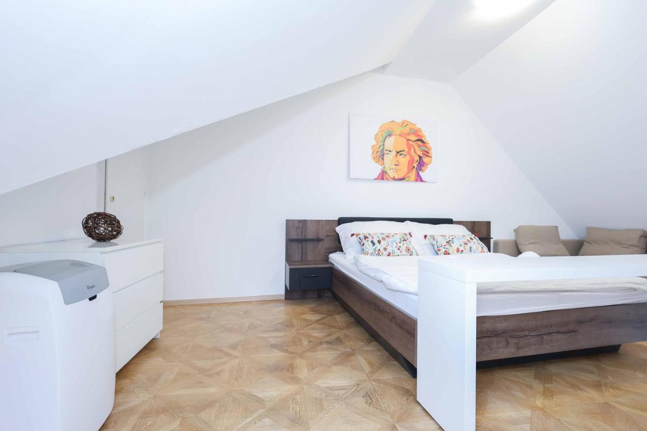 Beethoven Apartments 브라티슬라바 외부 사진